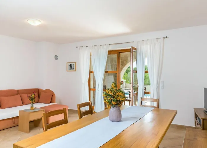 Sand-2 By Interhome Stifanići